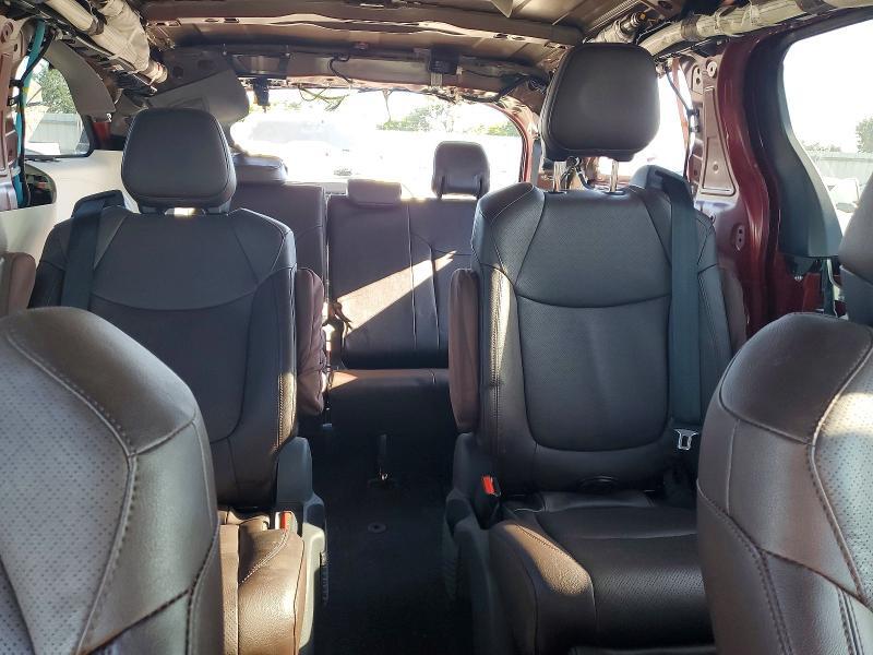 2024 TOYOTA SIENNA PLATINUM 7-PASSENGER — Фото 10 из 14