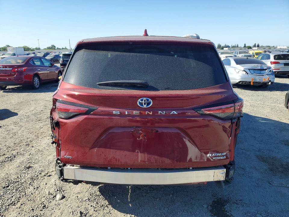 2024 TOYOTA SIENNA PLATINUM 7-PASSENGER — Фото 6 из 14