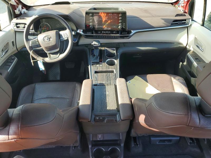 2024 TOYOTA SIENNA PLATINUM 7-PASSENGER — Фото 8 из 14