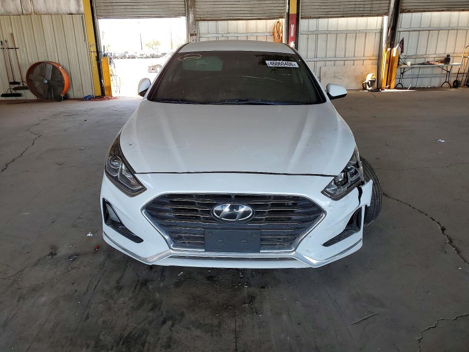 2019 HYUNDAI SONATA SE — Фото 5 из 12