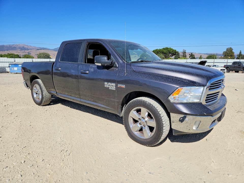 1C6RR7TT3KS609383 2019 RAM 1500 CLASSIC photo no. 4