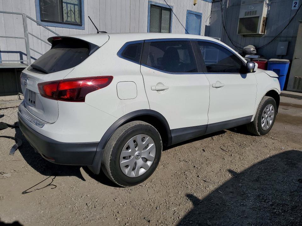 2017 NISSAN ROGUE SPORT S — Фото 3 из 14