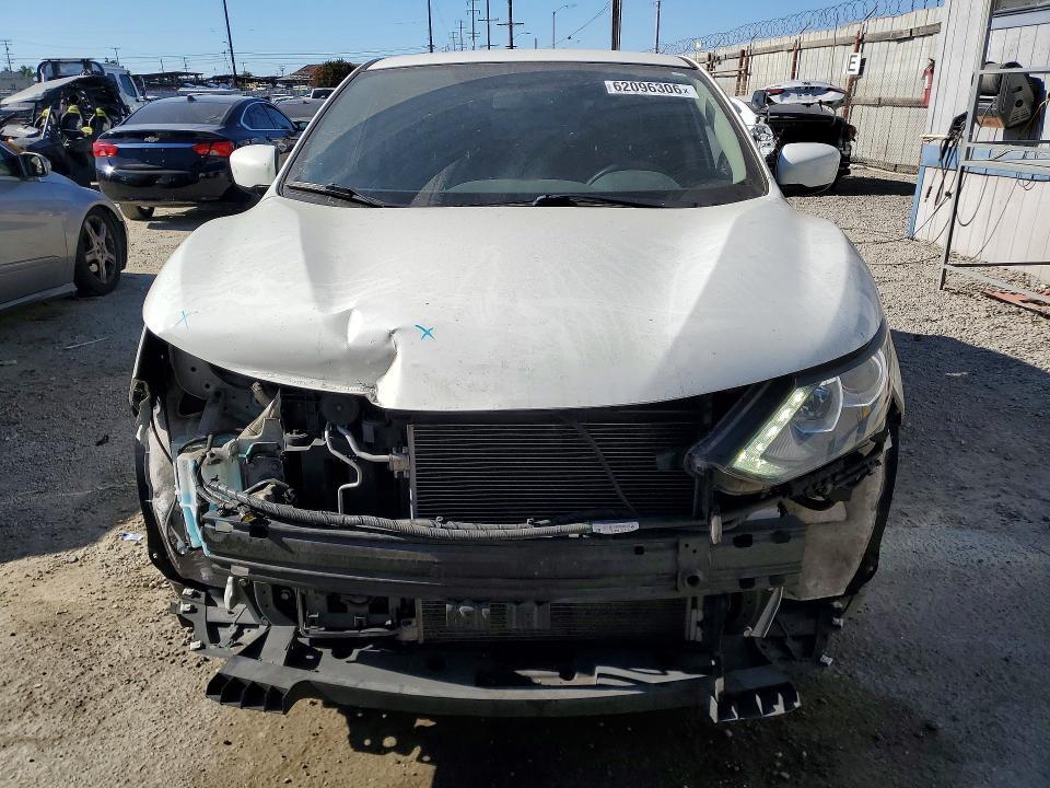 2017 NISSAN ROGUE SPORT S — Фото 5 из 14