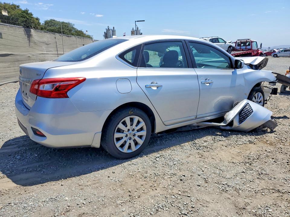 3N1AB7AP2GY320734 2016 NISSAN SENTRA photo no. 3