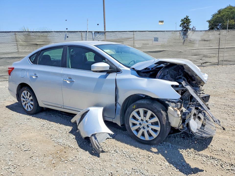 3N1AB7AP2GY320734 2016 NISSAN SENTRA photo no. 4