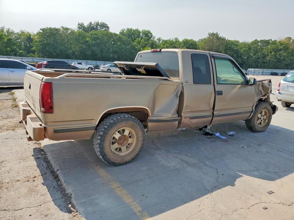 1995 CHEVROLET GMT-400 C1500 — Фото 3 из 12