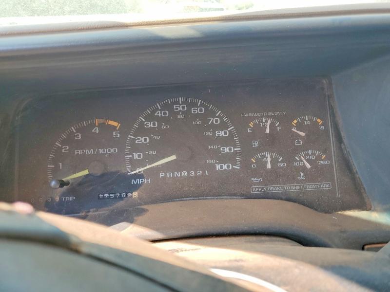 1995 CHEVROLET GMT-400 C1500 — Фото 9 из 12