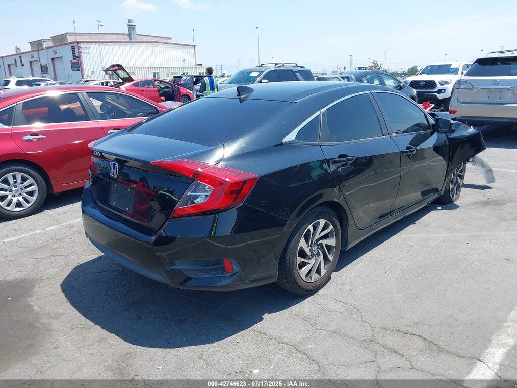 2HGFC2F79JH526563 2018 HONDA CIVIC photo no. 4