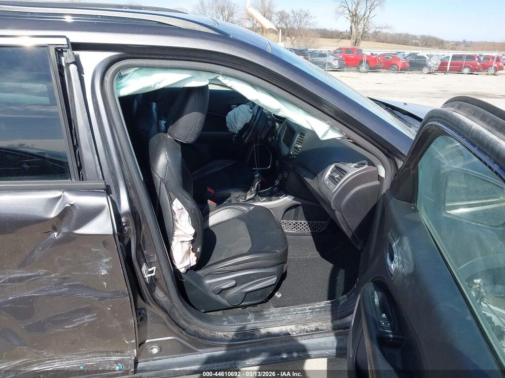 3C4NJDBB1LT217685 2020 JEEP COMPASS photo no. 5