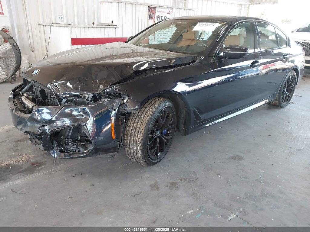 WBA13BK01NCH67995 2022 BMW M550 photo no. 2