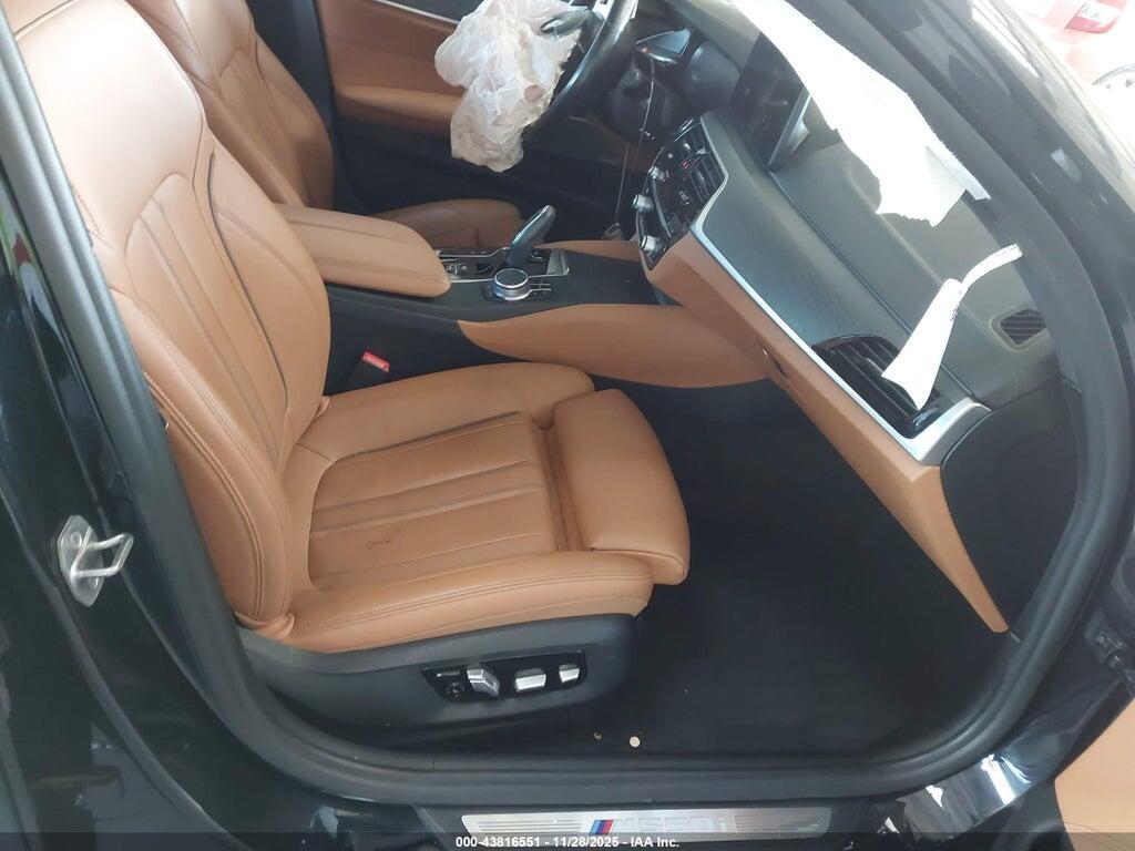 WBA13BK01NCH67995 2022 BMW M550 photo no. 5