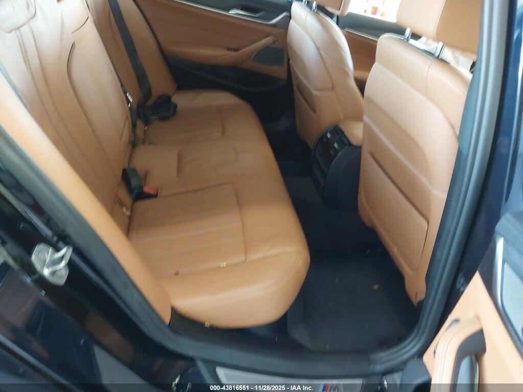 WBA13BK01NCH67995 2022 BMW M550 photo no. 8