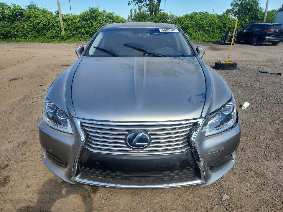 2015 LEXUS LS 460 — Фото 5 из 12