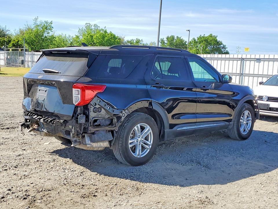 2023 FORD EXPLORER XLT — Фото 3 из 14