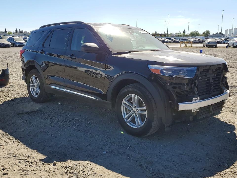 2023 FORD EXPLORER XLT — Фото 4 из 14