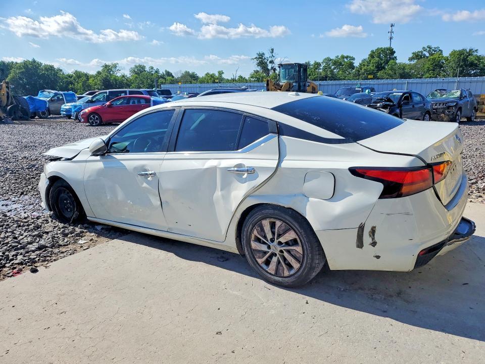 2020 NISSAN ALTIMA S — Фото 2 из 12