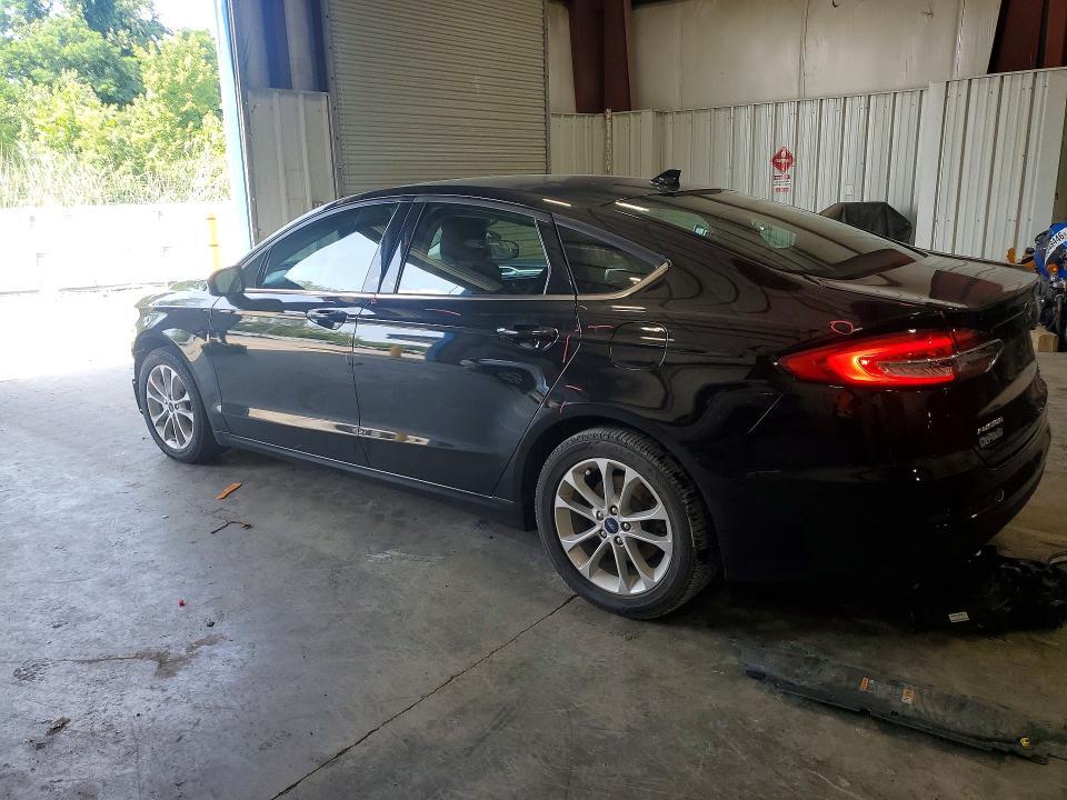 2019 FORD FUSION SE — Фото 2 из 13