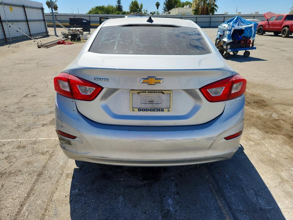 1G1BC5SM8J7160173 2018 CHEVROLET CRUZE photo no. 6