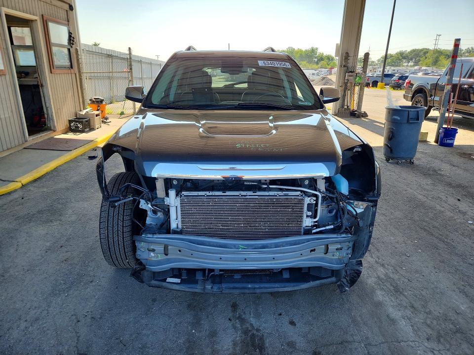 2017 GMC TERRAIN SLT — Фото 5 из 13
