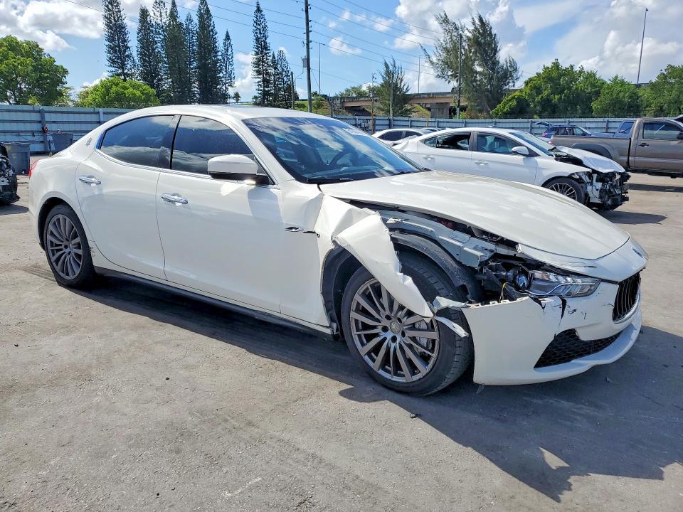 ZAM57XSA4H1242663 2017 MASERATI GHIBLI photo no. 4