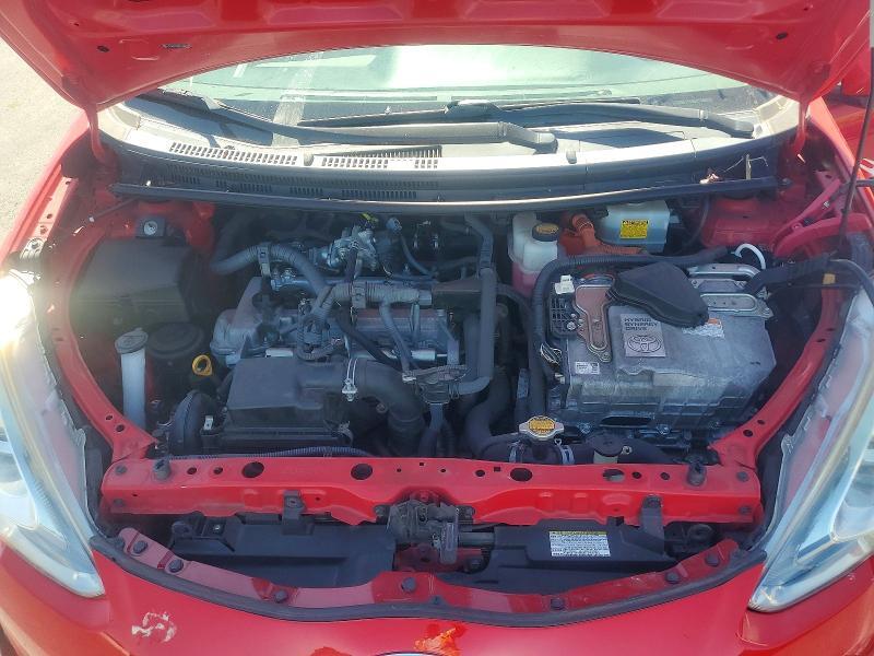 JTDKDTB33F1104443 2015 TOYOTA PRIUS C photo no. 11