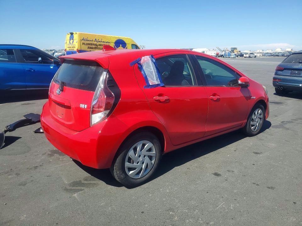 JTDKDTB33F1104443 2015 TOYOTA PRIUS C photo no. 3
