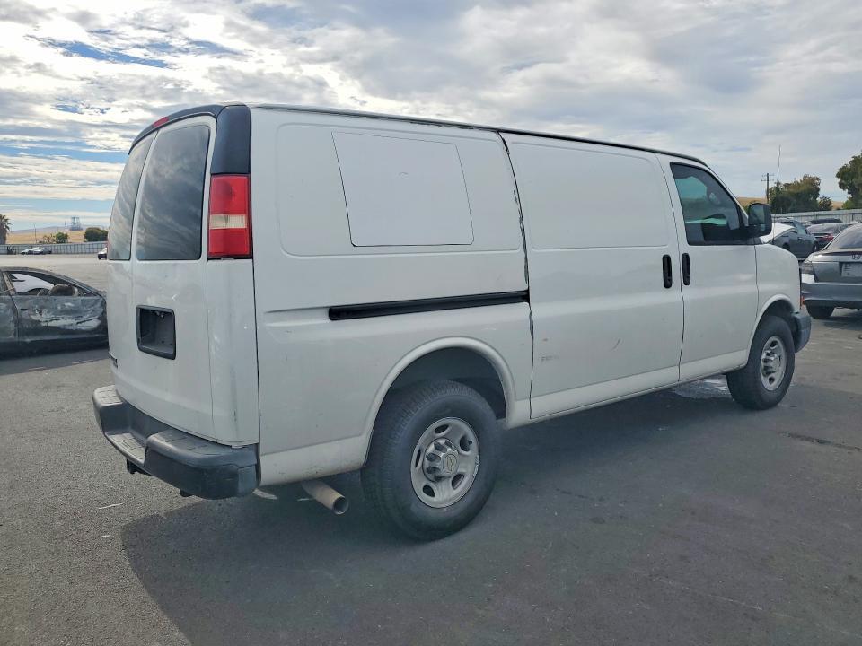 1GCWGFCA5E1134890 2014 CHEVROLET EXPRESS G2500 photo no. 3