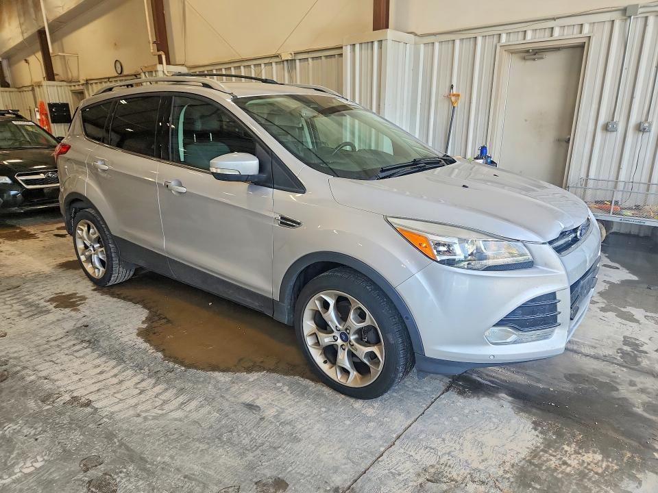 1FMCU9J90DUB56326 2013 FORD ESCAPE photo no. 4
