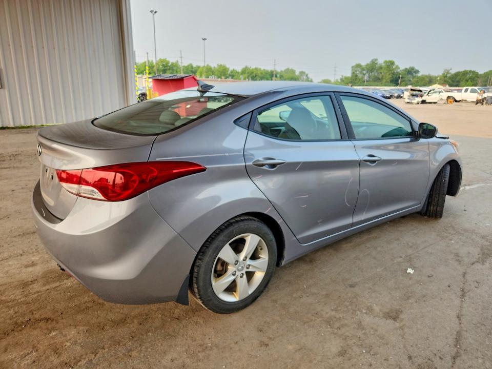 2013 HYUNDAI ELANTRA GLS — Фото 3 из 12