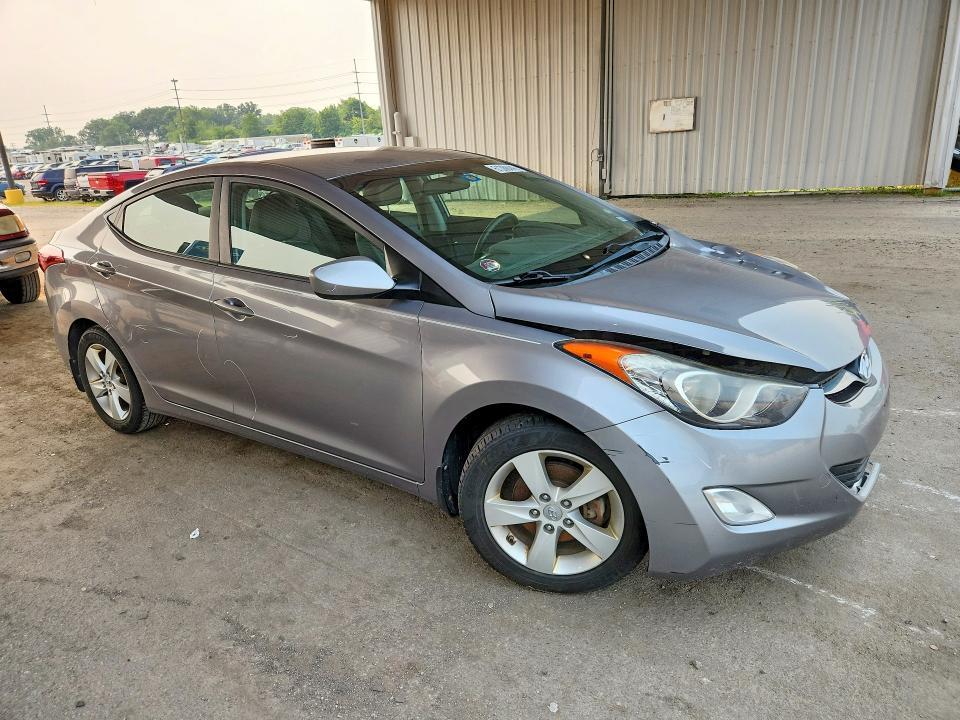 2013 HYUNDAI ELANTRA GLS — Фото 4 из 12