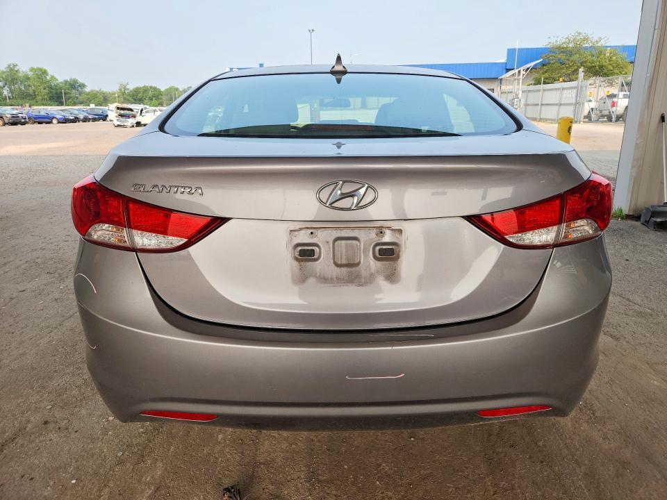 2013 HYUNDAI ELANTRA GLS — Фото 6 из 12
