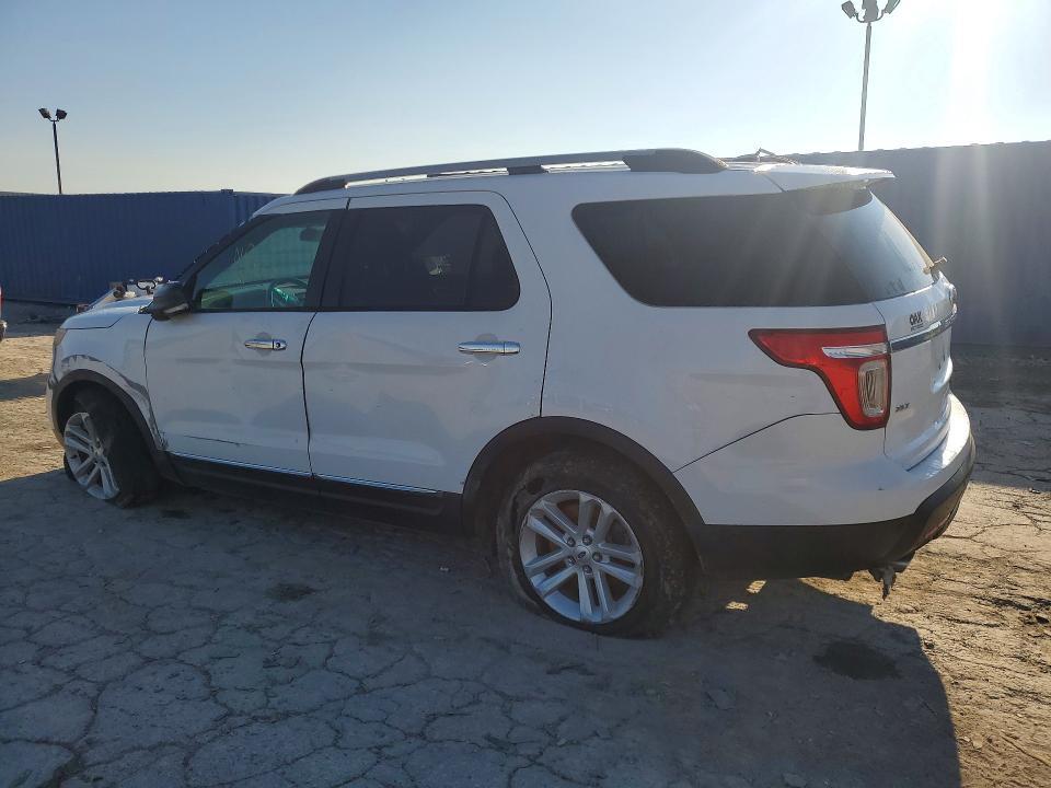 2013 FORD EXPLORER XLT — Фото 2 из 13