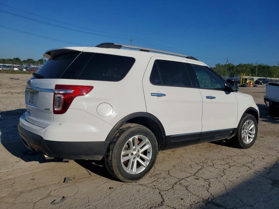 2013 FORD EXPLORER XLT — Фото 3 из 13