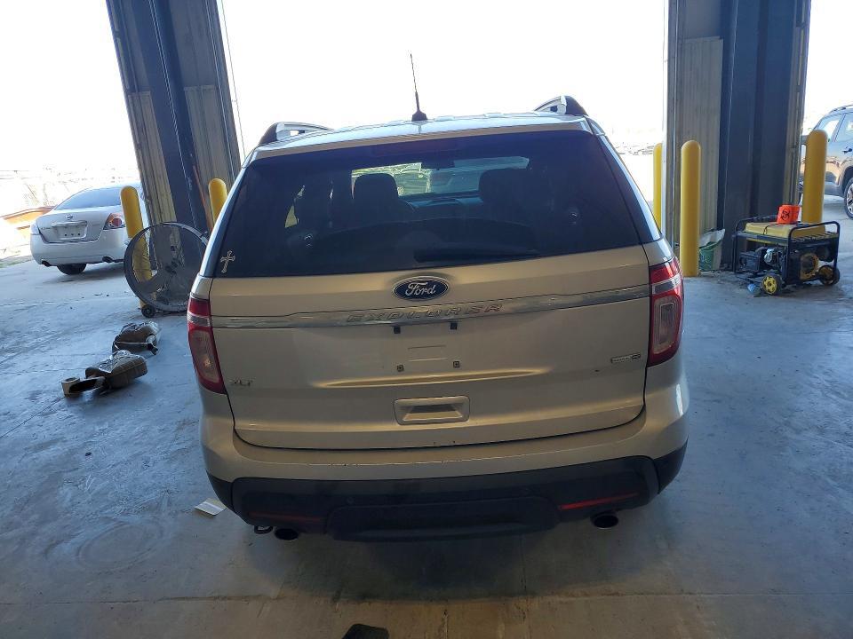 2013 FORD EXPLORER XLT — Фото 6 из 13