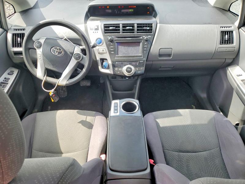 2012 TOYOTA PRIUS V TWO — Фото 8 из 13