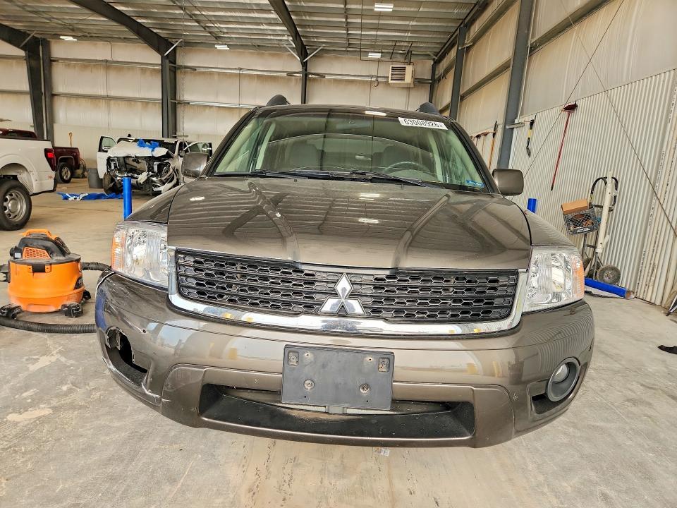 2011 MITSUBISHI ENDEAVOR LS — Фото 5 из 12