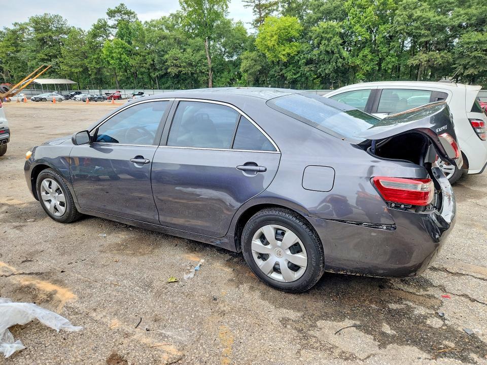 2009 TOYOTA CAMRY LE — Фото 2 из 12