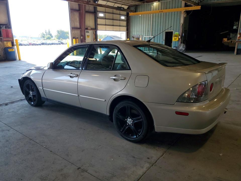 JTHBD192740091229 2004 LEXUS IS photo no. 2