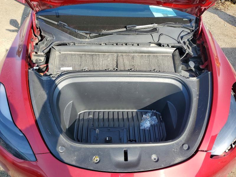 2024 TESLA MODEL Y — Фото 11 из 12