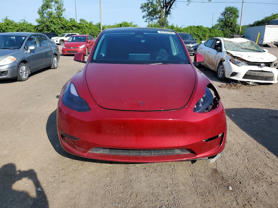 2024 TESLA MODEL Y — Фото 5 из 12