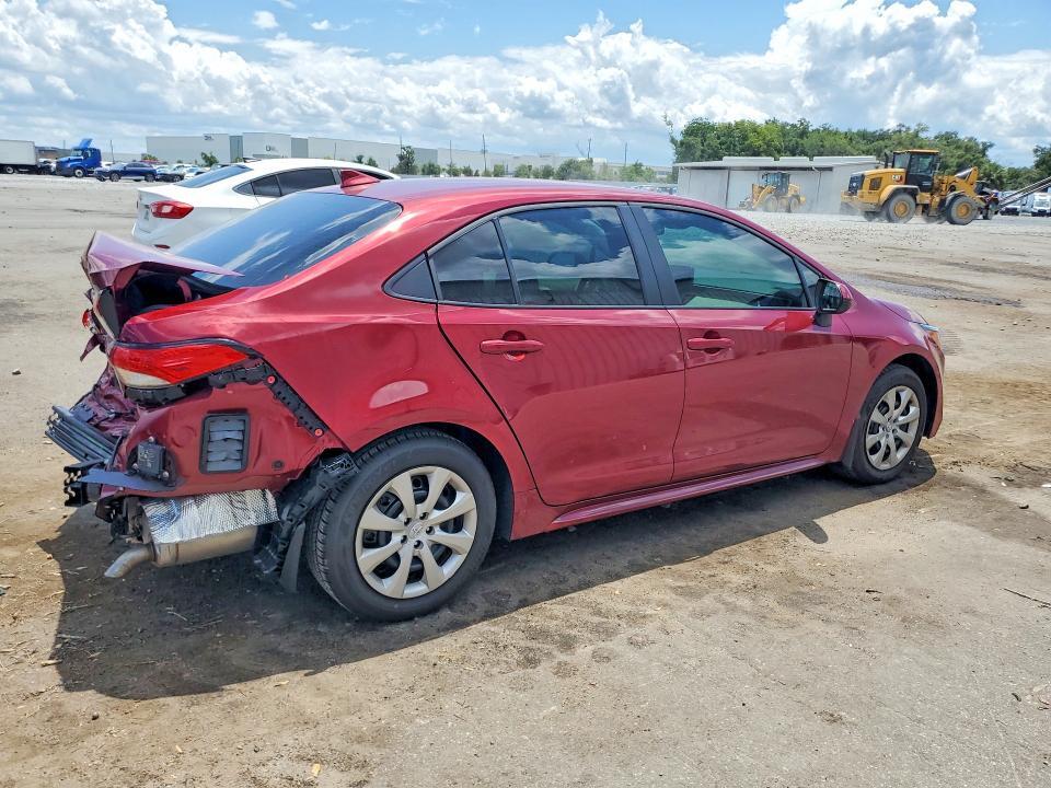 2026 TOYOTA COROLLA LE — Фото 3 из 13