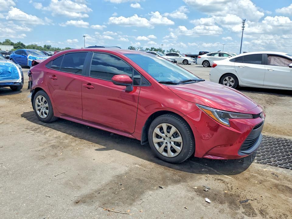 2026 TOYOTA COROLLA LE — Фото 4 из 13