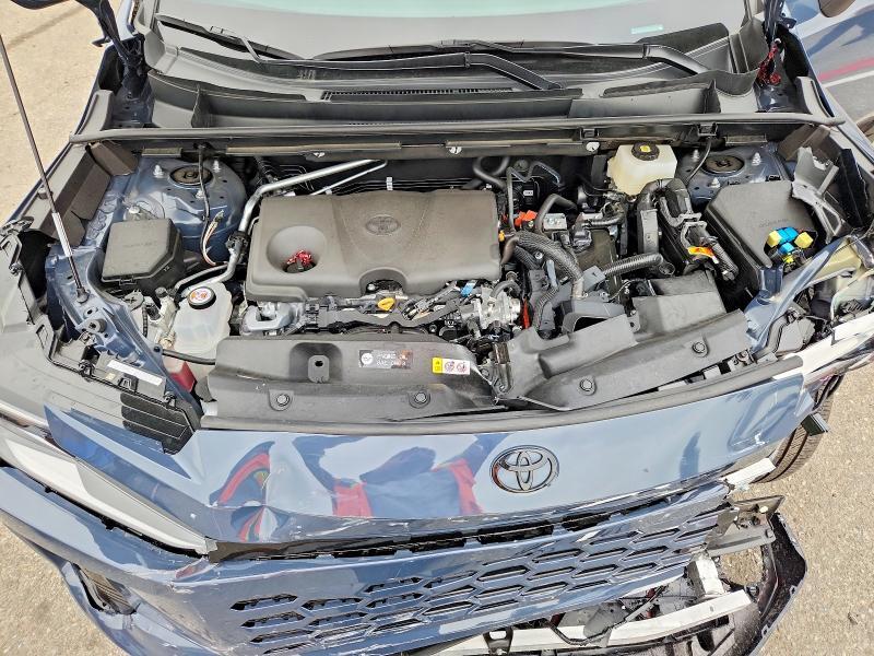 2026 TOYOTA RAV4 XSE — Фото 12 из 14