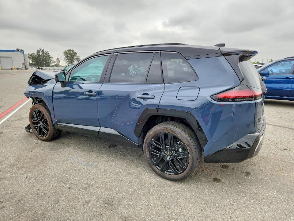 2026 TOYOTA RAV4 XSE — Фото 2 из 14