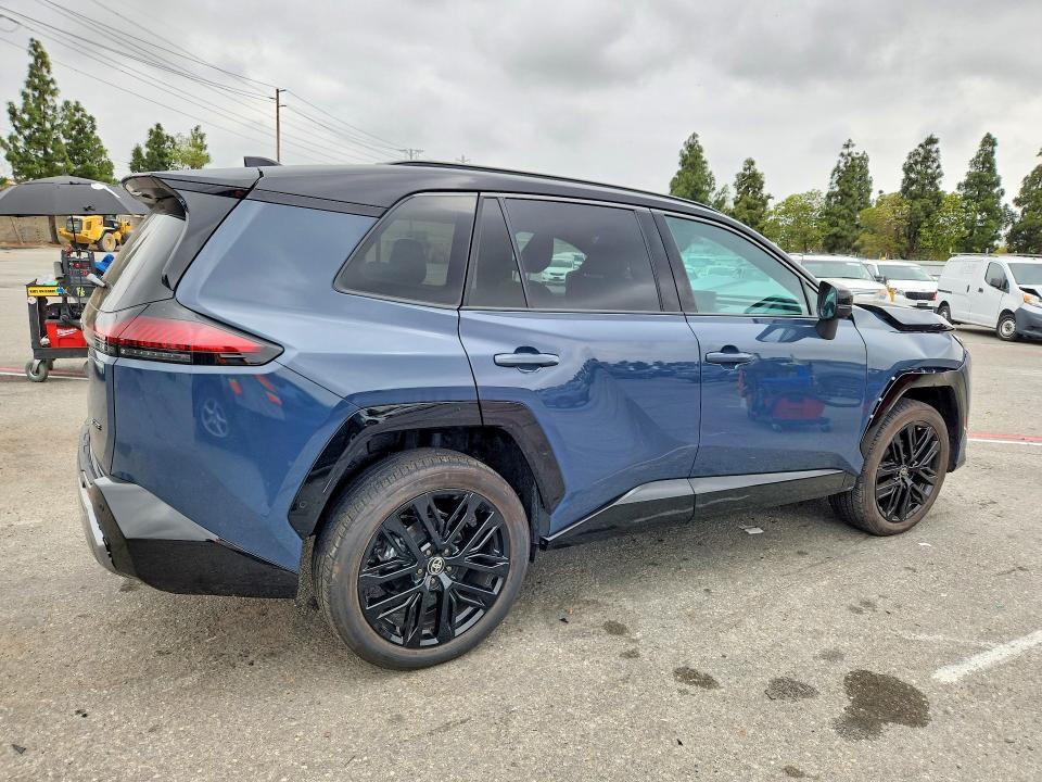 2026 TOYOTA RAV4 XSE — Фото 3 из 14