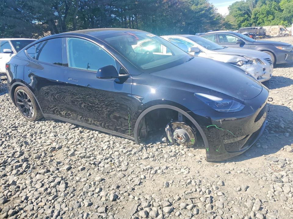 7SAYGDED0SF314028 2025 TESLA MODEL Y photo no. 4