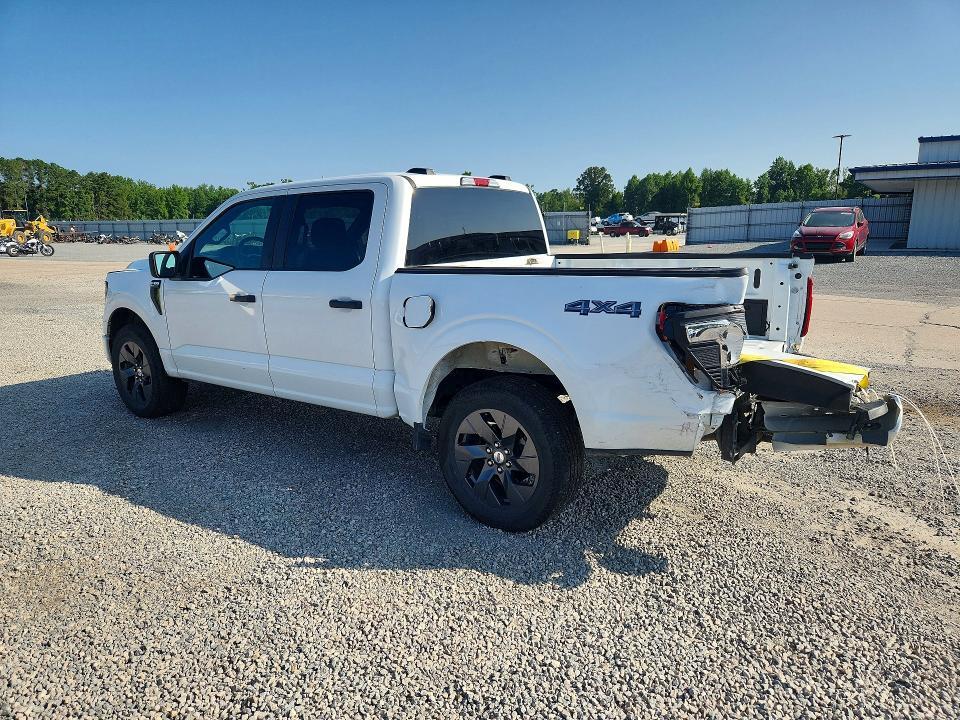 2025 FORD F150 STX — Фото 2 из 12