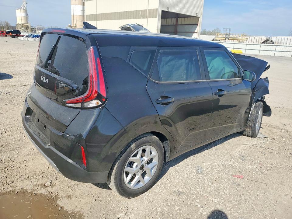 2025 KIA SOUL S — Фото 3 из 12