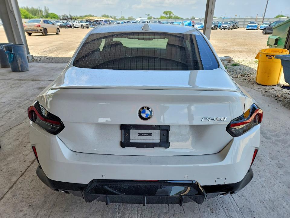 3MW23CM04R8E88817 2024 BMW 230I photo no. 6