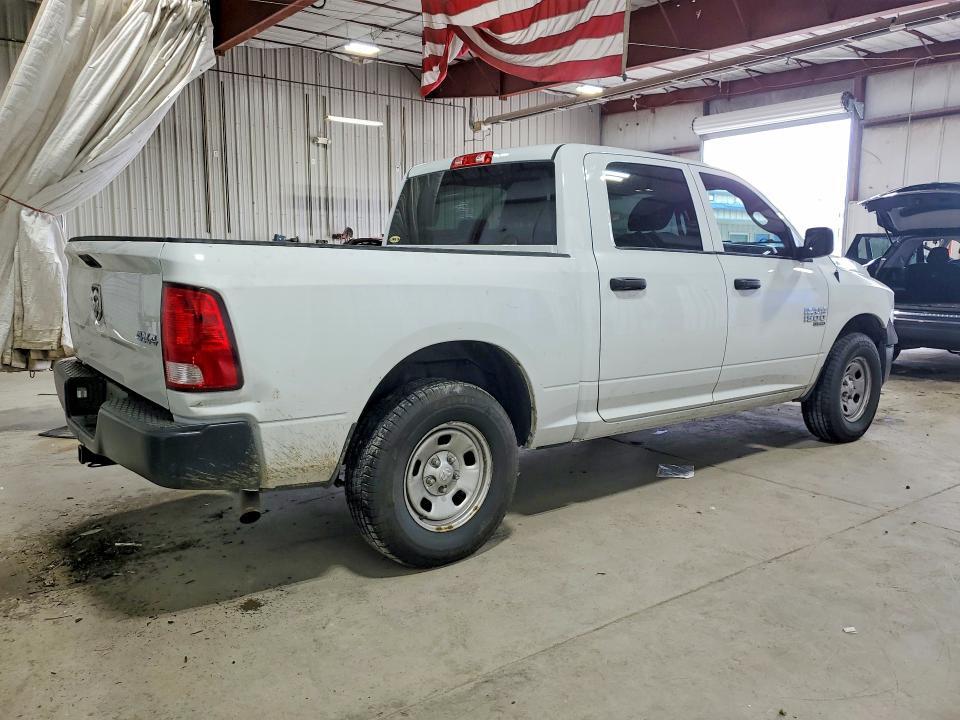 2023 RAM 1500 CLASSIC TRADESMAN — Фото 3 из 12